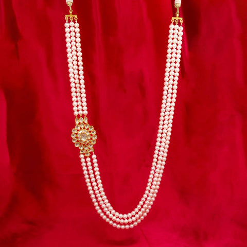 The Heritage Three-String Pearl Side Accent Necklace