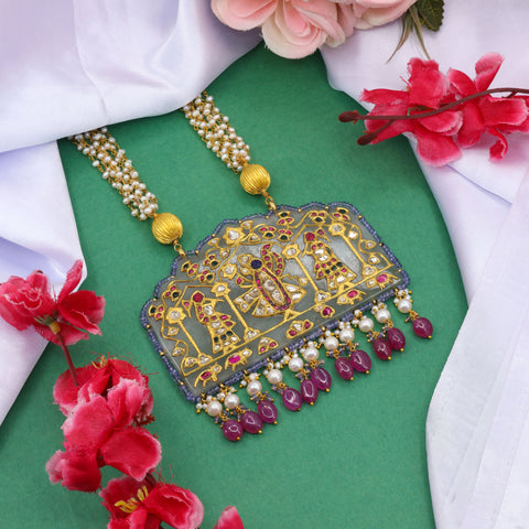 Shreenathji Heritage Thakti Pendant in Gold with Syndicate Polki, Tanzanite, and Pearls