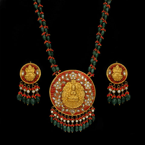 Vijaya Lakshmi Gold Polki Diamond Pendant Set