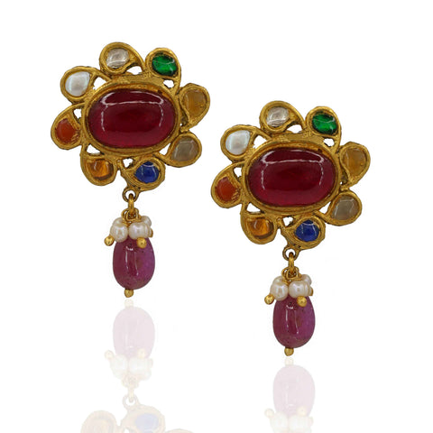 22K Gold Navratna Pendant Set featuring Natural Syndicate Polki Diamonds