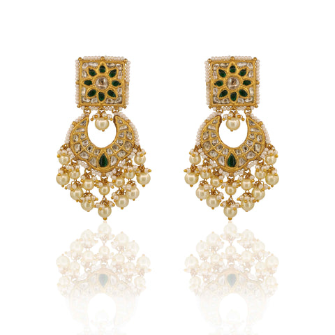 Gold Syndicate Polki & Green Emerald Bead Choker Set