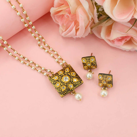 Partash Work Polki Diamond Pendant Set