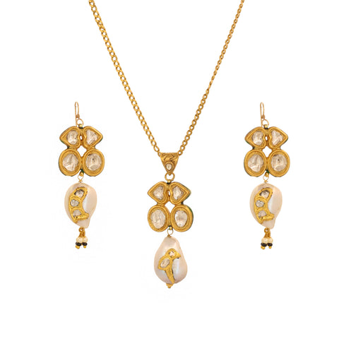 Chandrika Gold Pendant Set