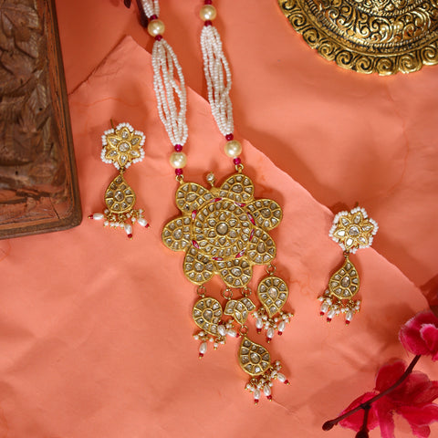 Traditional Gold Polki Diamond Floral Pendant Set