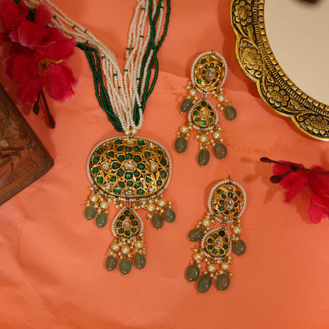 Floral Polki Pendant & Earrings Set in Gold