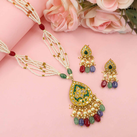 Emerald Bloom Polki Pendant Necklace Set