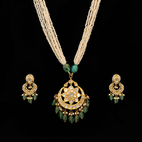 Saraswati Harit Gold Polki Diamond Pendant Set