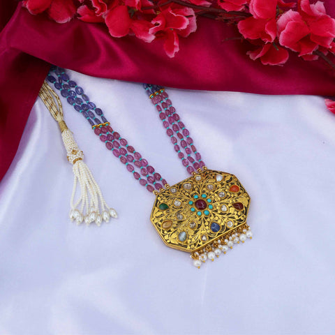 Dhanya Gold Diamond Pendant Necklace