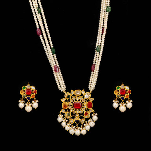 Anant Ratna Gold Pendant Set